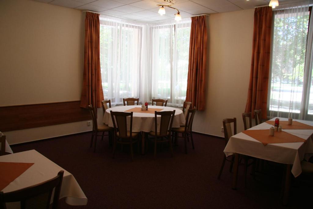 Lazensky Hotel Park Podebrady Luaran gambar