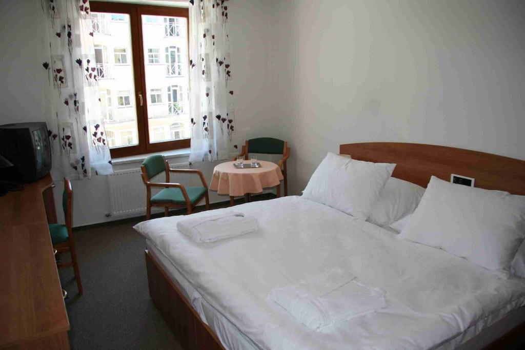 Lazensky Hotel Park Podebrady Luaran gambar